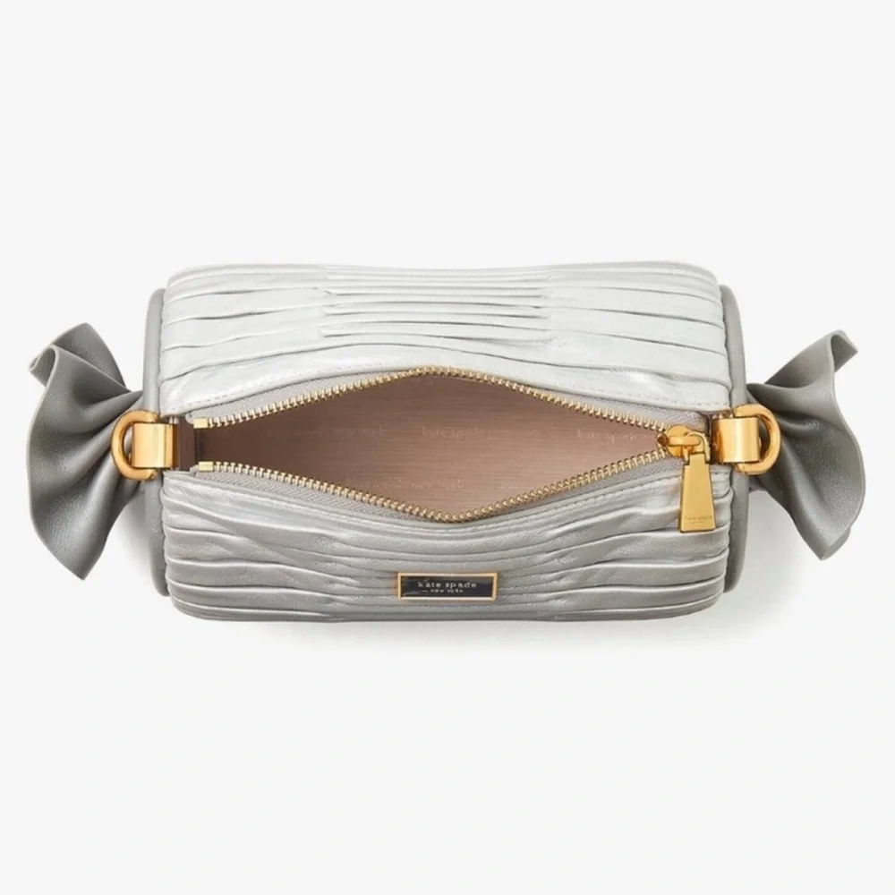 ♠️ Kate Spade Sweat Treats Festive Pleated Leather Small Barrel Bag- Starlight♠️ - Picture 3 of 8
